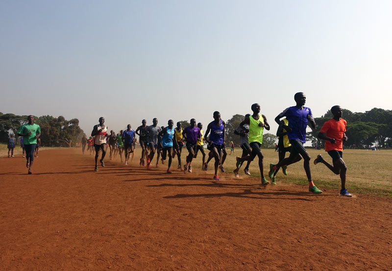 Как тренируются кенийские бегуны