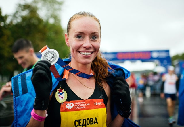 Елена Седова, чемпионка России по бегу на 10 км, о жизни и тренировках профессионального бегуна