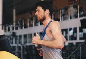 Иван Моторин о тренировках и мировом рекорде в беге на 50 км на беговой дорожке