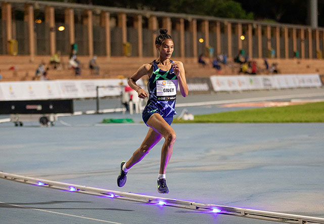 Летесенбет Гидей установила новый мировой рекорд в беге на 10 000 метров