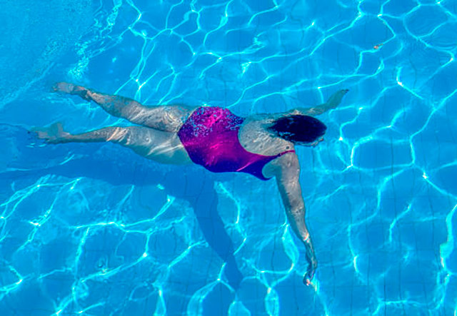 Как похудеть с помощью плавания