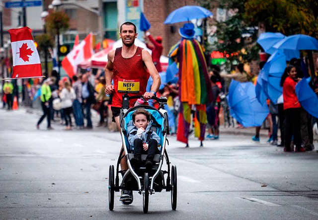 Высшие мировые достижения в беге с детской коляской: когда дети рекордам не помеха