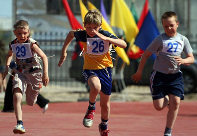 Как научить ребенка бегать и привить любовь к легкой атлетике? Что можно сделать, чтобы увлечь его легкой атлетикой